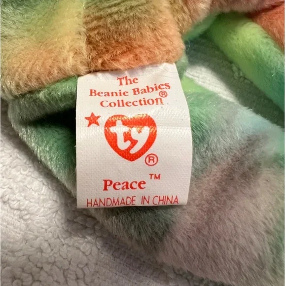 Rare TY Peace Beanie Baby Bear - 1996. Collectors item! - Picture 6 of 6